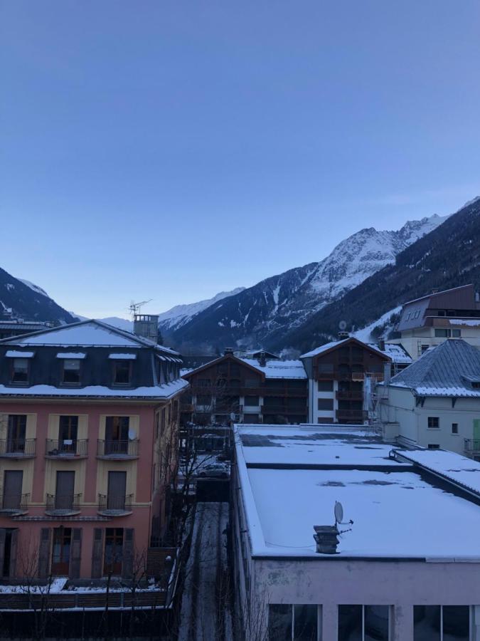 Superbe Studio Refait A Neuf Et Tout Equipe Avec Parking Chamonix Eksteriør billede